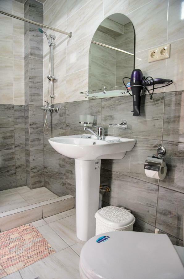 Orchidea Hotel Gagra Esterno foto